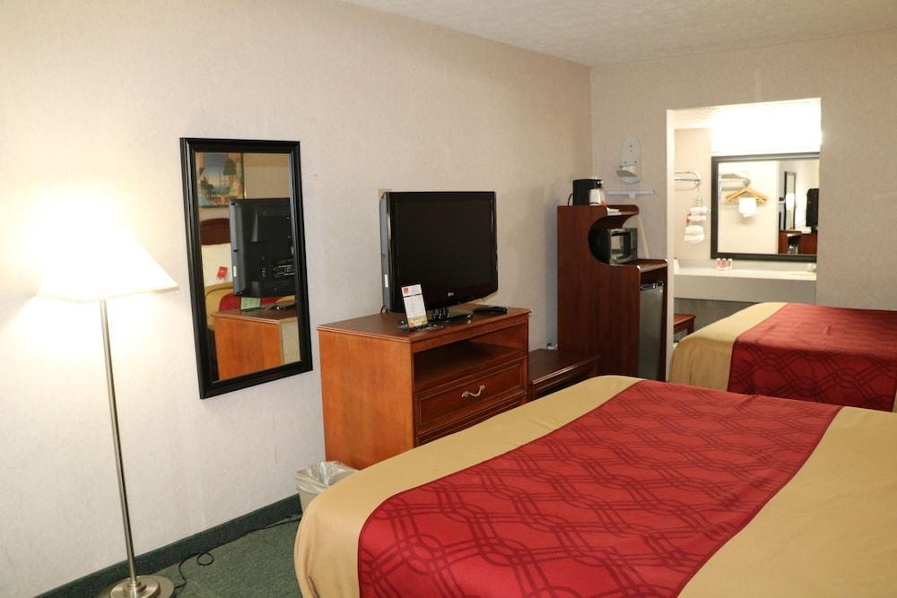 Red Roof Inn Walton - Richwood Dış mekan fotoğraf