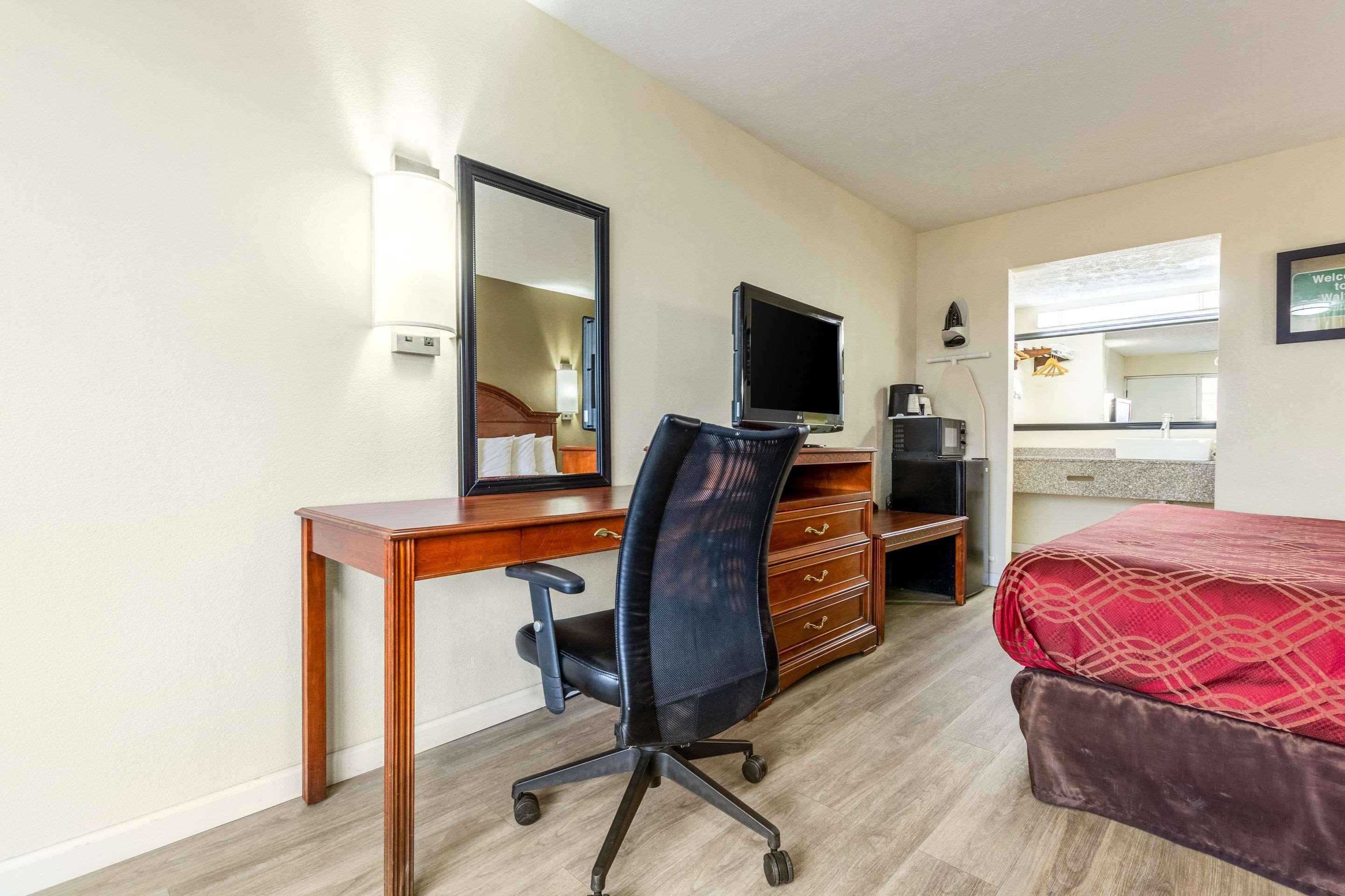 Red Roof Inn Walton - Richwood Dış mekan fotoğraf